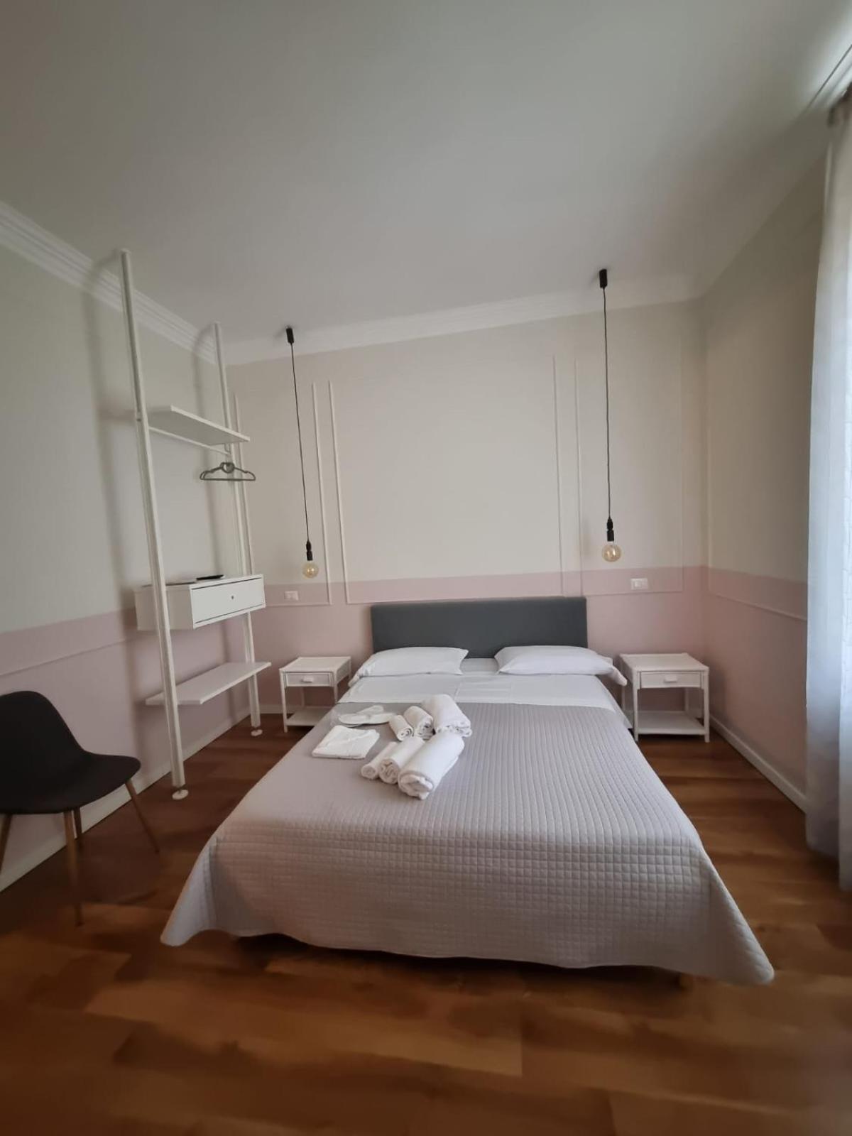 Rdr Tortona Rooms Řím Exteriér fotografie